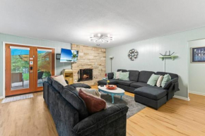 Very Cozy Home On a Creek - Sleeps 8